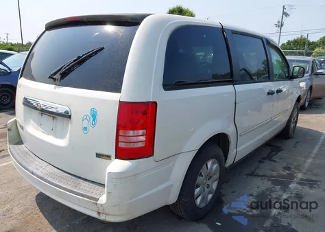 2008 Chrysler Town & Country Lx from USA, damaged, VIN 2A8HR44H68R748665